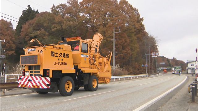 本格的な冬到来の前に除雪車など特殊車両の出発式 2026年4月までの半年間大雪に備える 岐阜・飛騨市