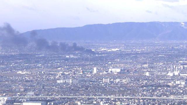 【速報】廃棄物に火がついたか 稲沢市のリサイクル工場で火事(1月30日午前9時30分)