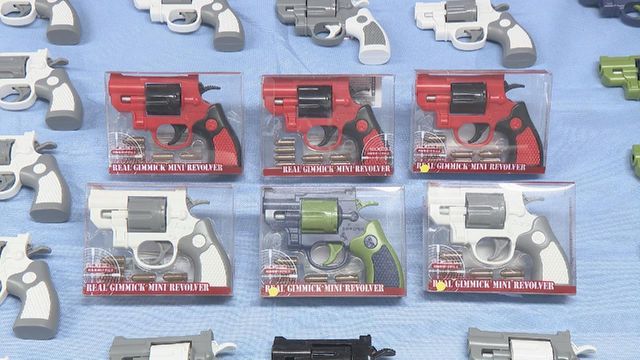 実銃と同じ機能を持つ「おもちゃの拳銃」 半年間で157丁を回収したと発表 愛知県警