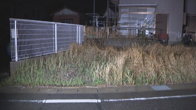 【放火か】空き家の枯れ草などが燃える火事 付近では3月にも不審火 愛知・半田市