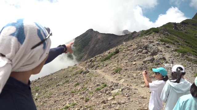 戦後最悪の噴火災害「御嶽山噴火」から10年…　“噴火を知らない”娘が父親と共に御嶽山へ　山岳救助隊として活動した父親が伝えたかった「大切なこと」