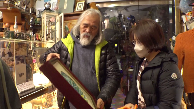 モノがあふれる時代になぜ？　“物々交換”の店に人が集まる理由　激レアなビンテージ服など約3万点が並ぶ　人生がちょっと楽しくなる不思議な空間