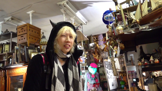 モノがあふれる時代になぜ？　“物々交換”の店に人が集まる理由　激レアなビンテージ服など約3万点が並ぶ　人生がちょっと楽しくなる不思議な空間