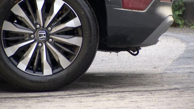 水没の地下駐車場　水につかった車の搬出作業終わる　駐車場の運営会社が発表