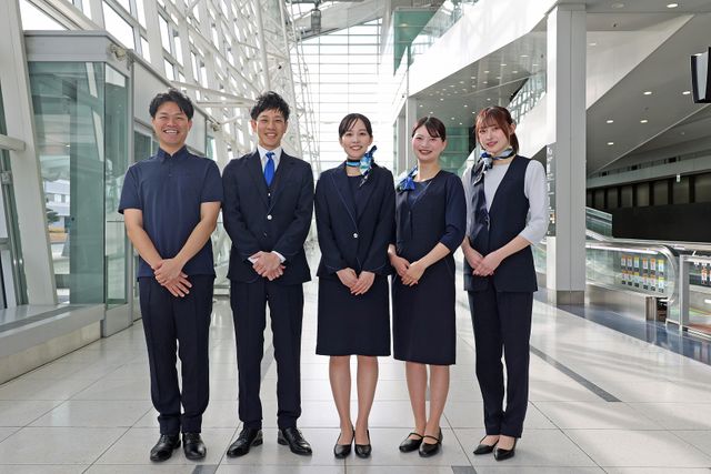 「働きやすくなる」セントレア新制服、全スタッフ投票で誕生！開港20周年の節目にリニューアル、男女問わず選べる新スタイルへ