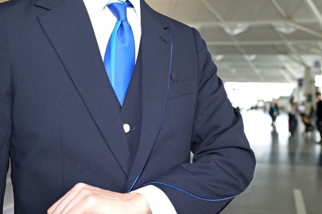 「働きやすくなる」セントレア新制服、全スタッフ投票で誕生！開港20周年の節目にリニューアル、男女問わず選べる新スタイルへ