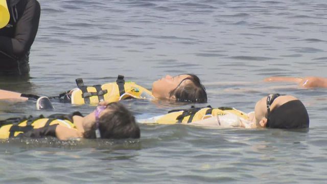 親子で水の事故に備える講習会　愛知・常滑市