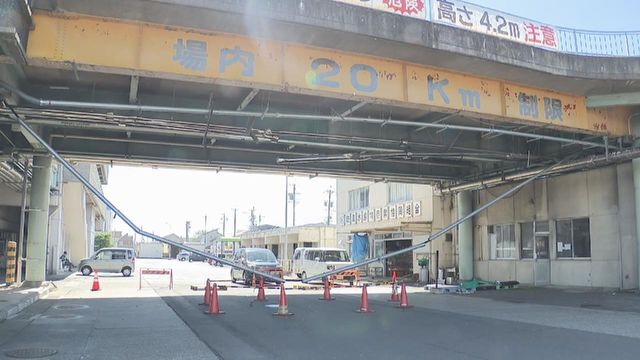停電発生から4日　岐阜市中央卸売市場で停電続く　薄暗い中魚の競りが行われる