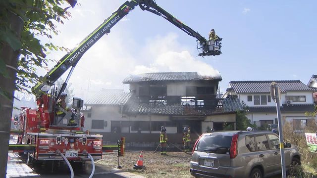 住宅火災で住人の男女２人を病院搬送　いずれも意識あり　愛知・豊田市