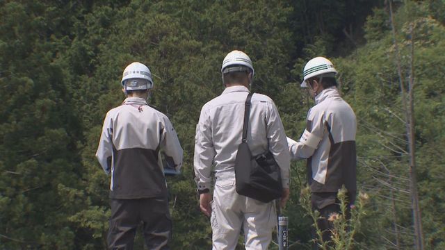 崩落する恐れのある盛り土 県が行政代執行で撤去作業を開始 三重・名張市