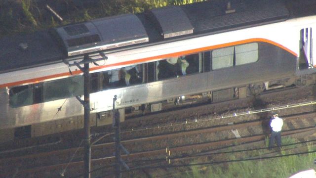 JR高山線の踏切上で特急列車と大型車両が衝突 乗客がけが 岐阜・各務原市(1日午後5時50分現在)