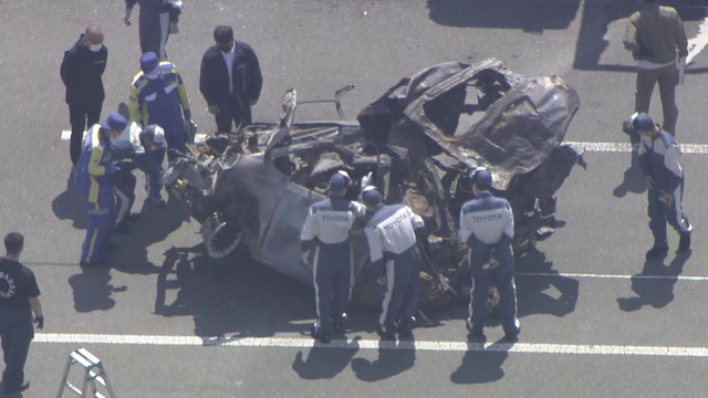 【三重・新名神６人死亡事故】“追突トラック”運転の女、炎上した車両の前へ...トラックが“追突した順番”新たに判明「前をしっかり見ていなかった」