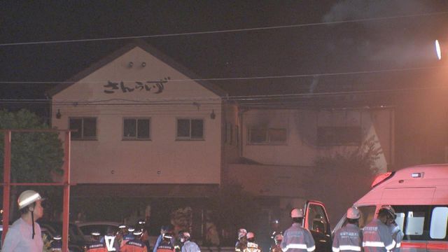 「人が刺された、ガソリンをまいている」 ケーキ店火災で死者3人に　岐阜・本巣市