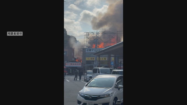 商店街火災でがれきの除去作業始まる 通路確保へ10月中の完了目指す 三重・伊勢市