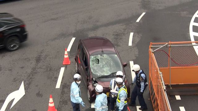 【速報】名鉄バスセンター近くの交差点で軽乗用車が歩行者3人をはねる事故 71歳の軽乗用車の運転手を逮捕 2人が意識不明