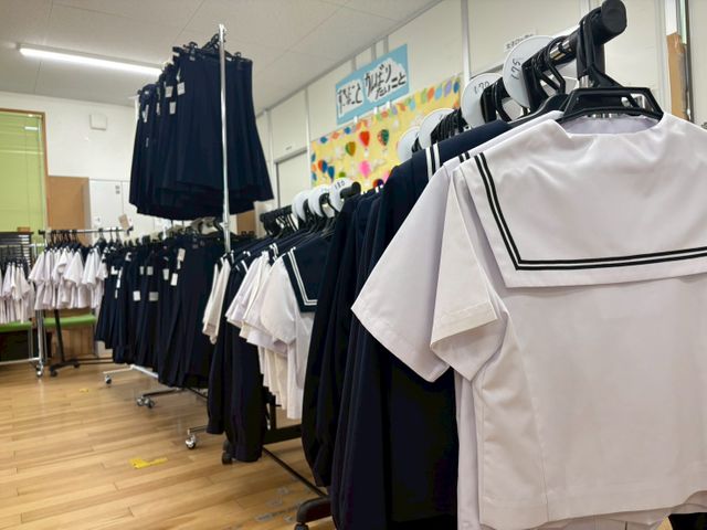 企業や個人が「制服オーナー制度」で進学を応援 困窮家庭の子どもに制服購入費を最大13万円まで支援 “リユース販売”や“レンタル”とは異なる新たな支援の形