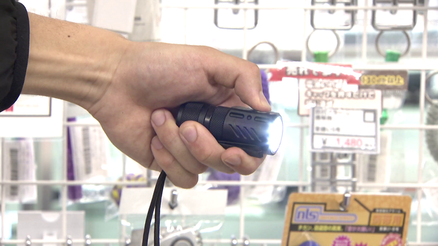 愛知は年間2000件超…不審者から子どもを守るために必要なこと　ジェット機並みの爆音ブザーやiPhone「5回押し」通報術など　元警察官が教える「防犯で大切な3つのポイント」