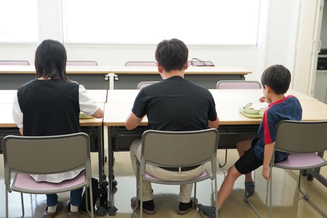 学校が苦手な子どもたちにも給食を　不登校の小中学生に給食を無料で提供　学校給食センターを安心できる居場所の一つに　岐阜・本巣市