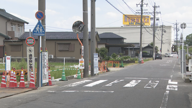 【小1女児 車にはねられ死亡】「ぐったりした状態で意識も、もうろうとして…」 集団登校中に横断歩道で転倒か 愛知・小牧市