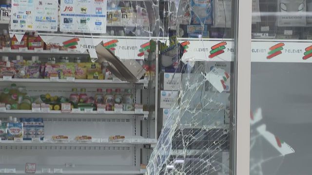 コンビニに車が突っ込む　86歳男性が運転 ｢バックして帰ろうとした際、操作を誤った｣　岐阜・大垣市