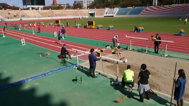 石川祐希選手に続く次世代のスター候補を発見! 魅力は“高校生No.1のジャンプ力”と“ブロックの上から打つ強烈スパイク” ジャンプ最高到達点は3m45cm 【男子バレーボール・柏﨑祐毅選手】