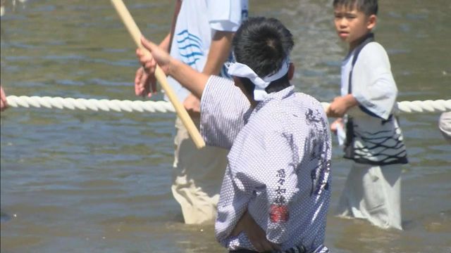 2033年の式年遷宮に向け「川曳」始まる　伊勢神宮にヒノキ運び入れ