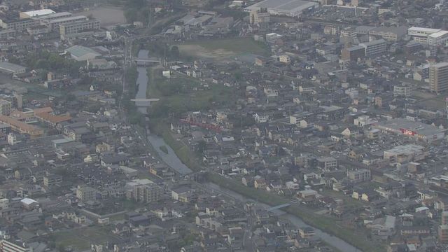 名鉄名古屋本線の踏切で1歳の男の子と回送列車が接触　岐阜・岐南町